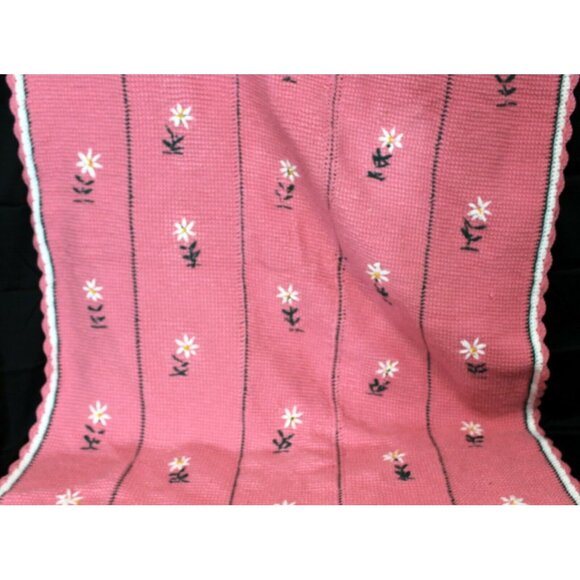 Hand Crochet Pink White Flower Pattern Green Blanket Throw Afghan Over Sized - Picture 11 of 12